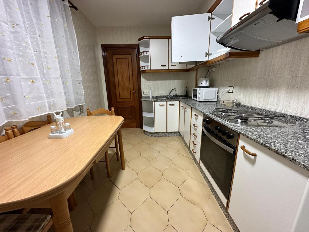 Oktheway Et Suseia Apartment Sarria Exterior photo