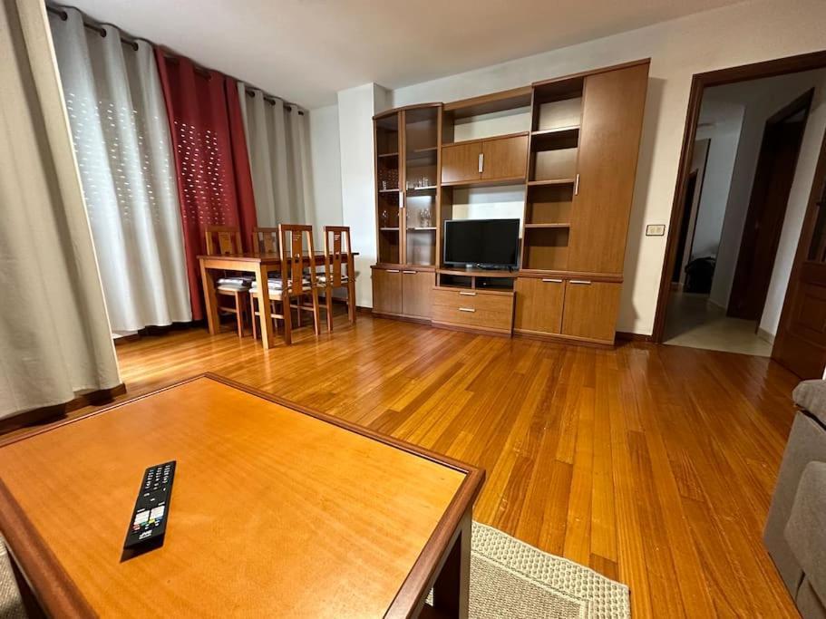 Oktheway Et Suseia Apartment Sarria Exterior photo